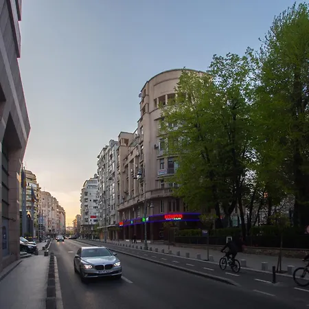 Royal Atheneum 2 By Citylife *