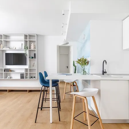 Royal Atheneum 2 By Citylife Apartment *